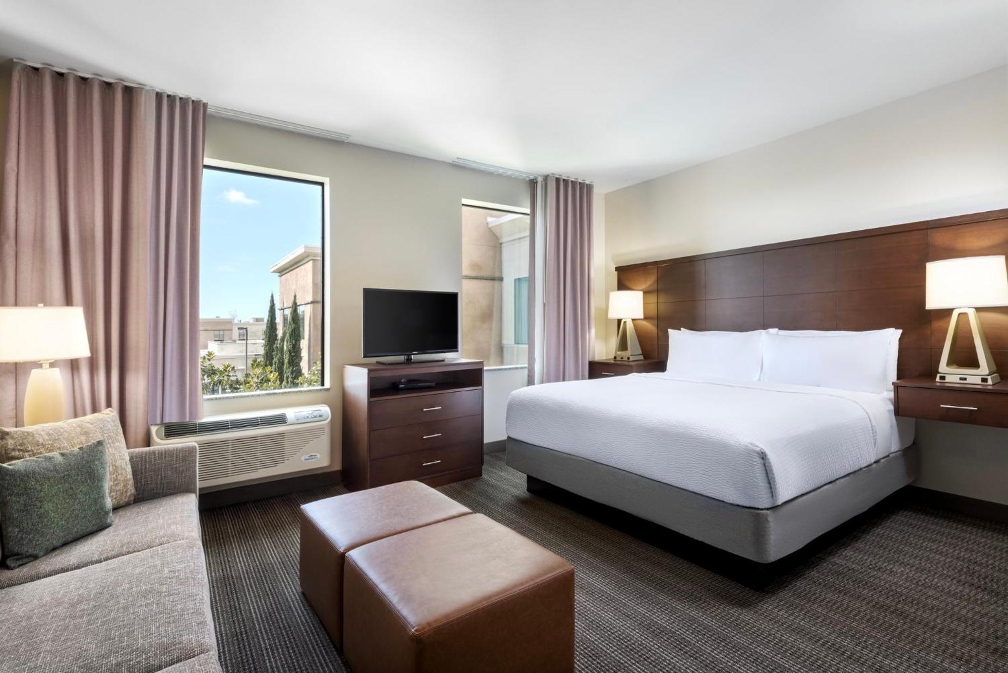 Staybridge Carlsbad/san Diego, An Ihg Hotel 3*